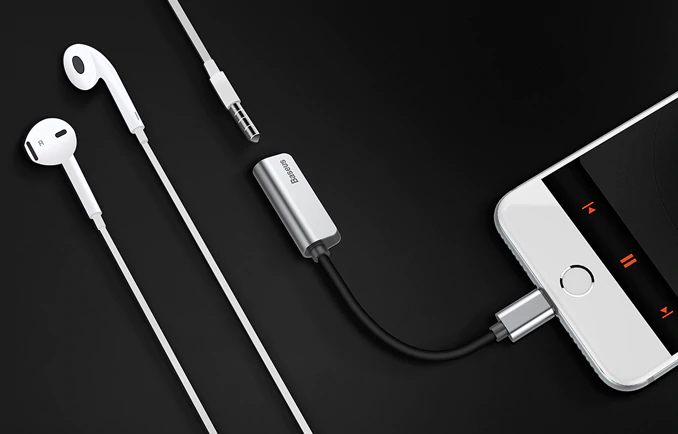 Baseus L32 Lightning Adaptor to Lightning + 3.5mm Silver
