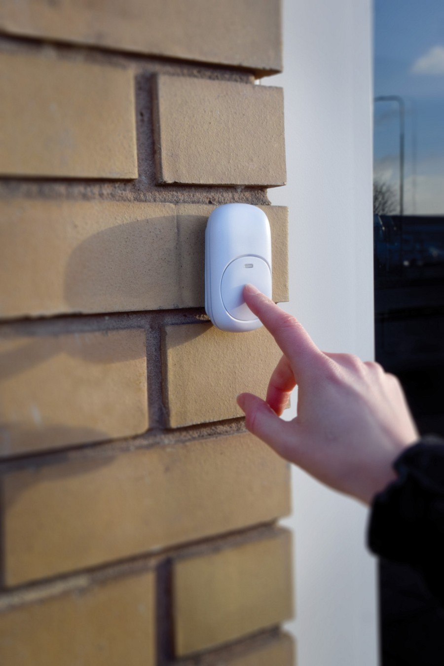 Mercury Wireless Plug-in Doorbell White 350.310UK