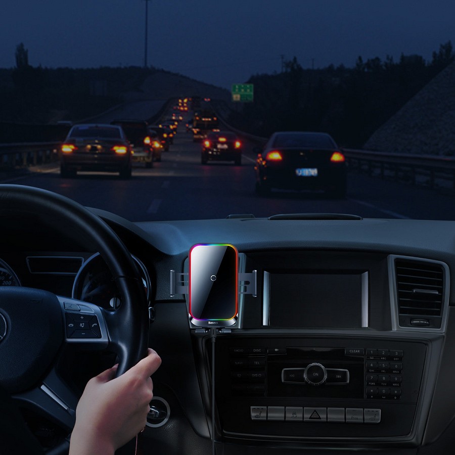 Baseus HALO Wireless AirVent Holder & 15W Car Charger