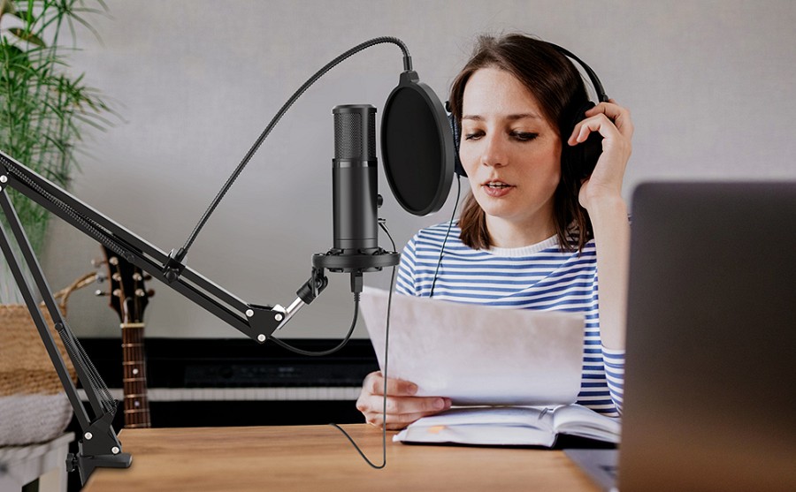 Maono AU-PM422 Professional USB Condenser Microphone with Boom Arm