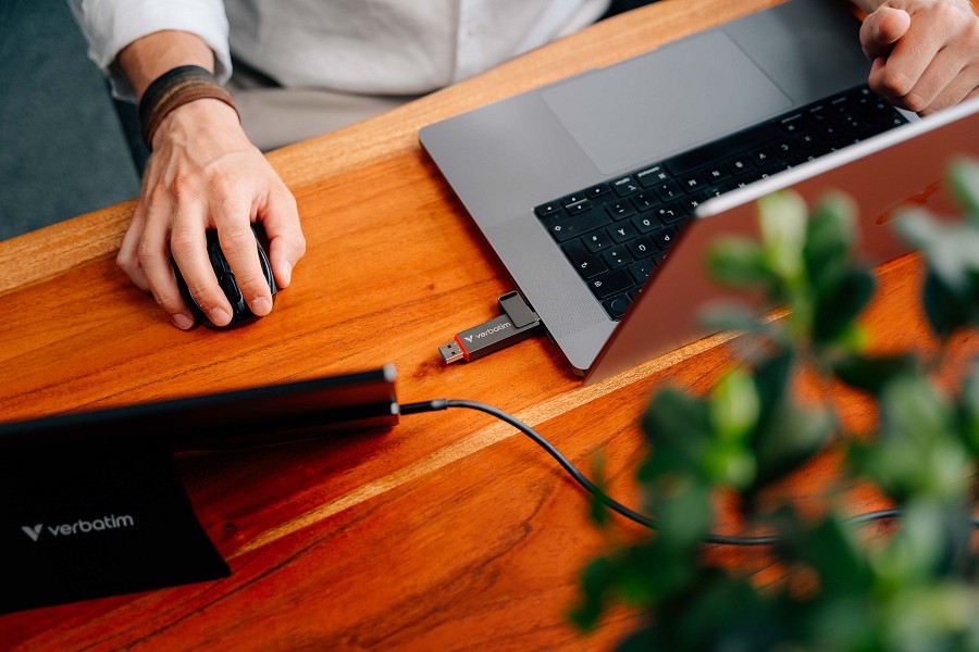 Verbatim USB Drive 3.2 Dual QuickStick USB-C/USB-A 128GB